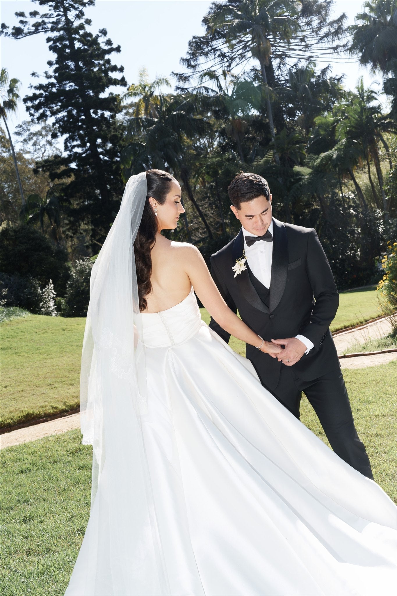 Types of Wedding Suits: 2-Piece vs 3-Piece, Slim Fit & More