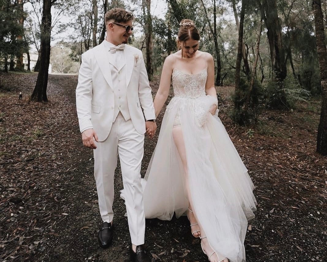 Autumn Wedding Suit Style Guide for Men: What to Wear as a Groom or Guest