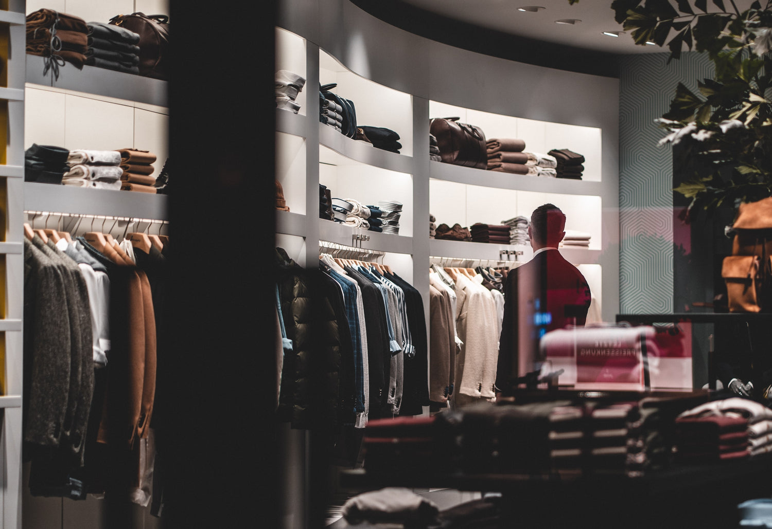 Tips From a Professional Tailor on How to Find the Perfect Fit for Your Suit